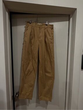 Madewell Khaki Pleated trousers